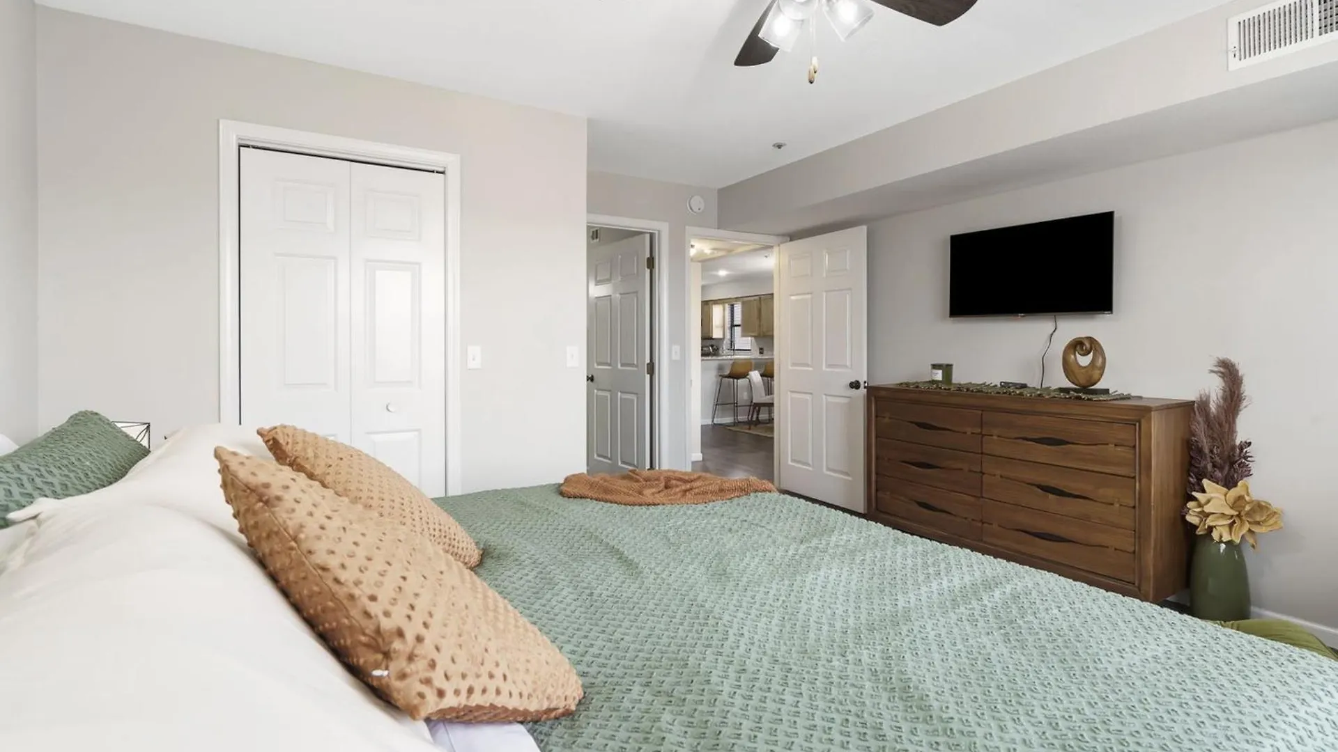 Pointe Royale Silver Linings Apartment Branson