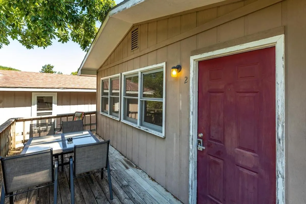 Artilla Cove 2 - Views - Outdoor Pool Holiday home Branson