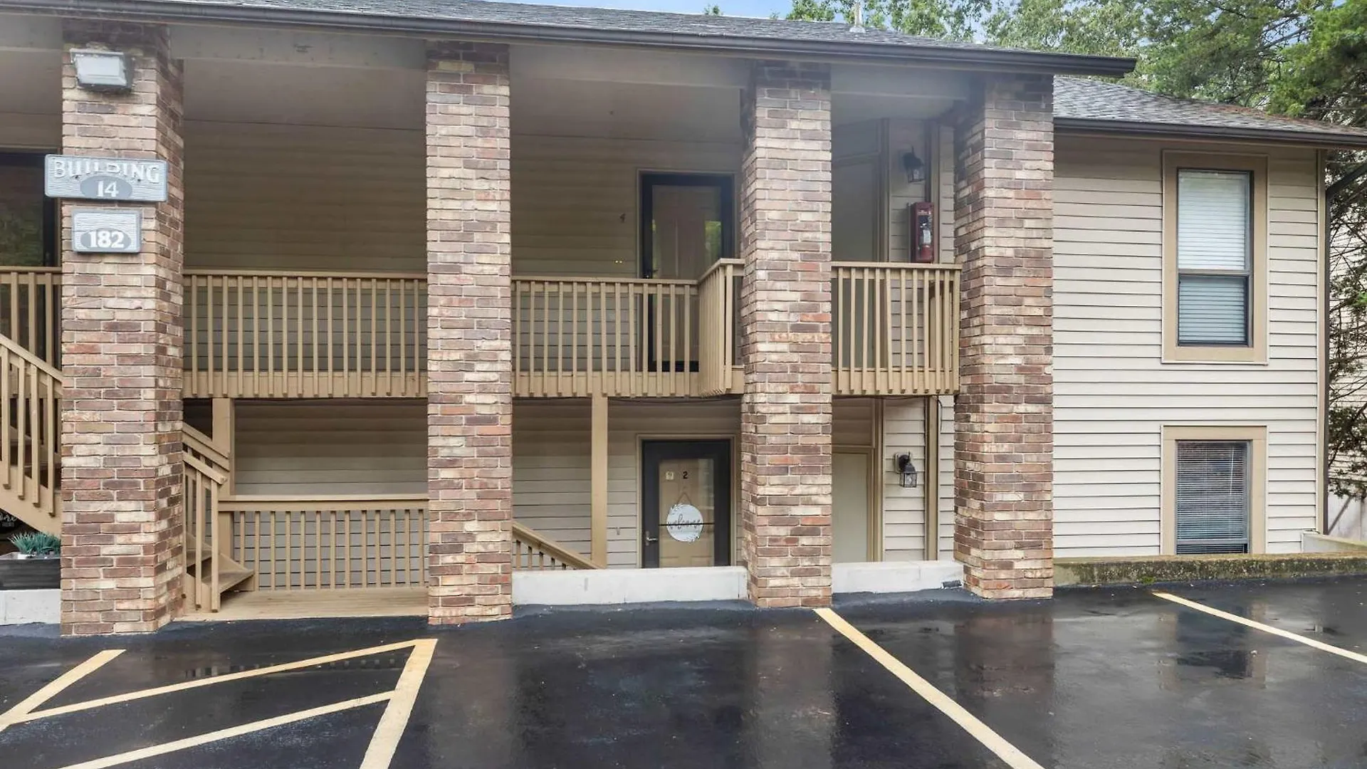 2 Bd 2 Bath Indoor Outdoor Pool Hot Tub * Branson