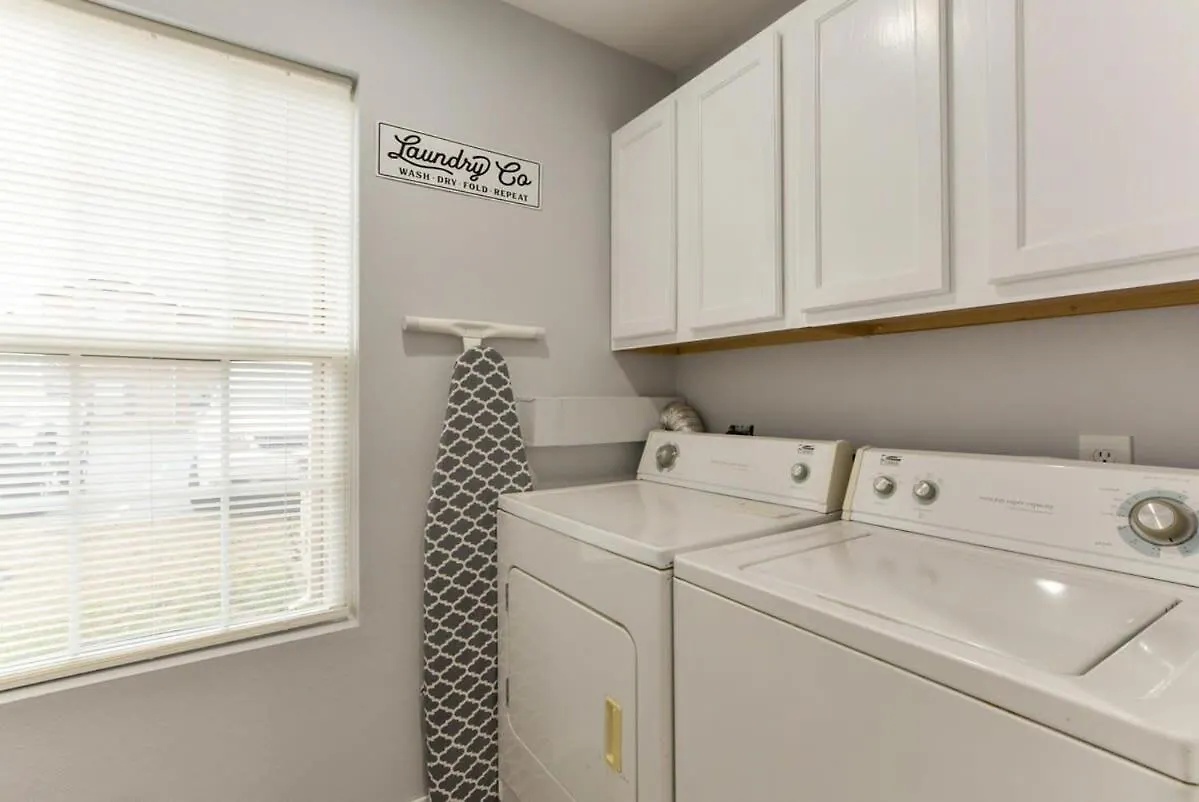Patriot Place- Walk-in No Stairs Holiday home *