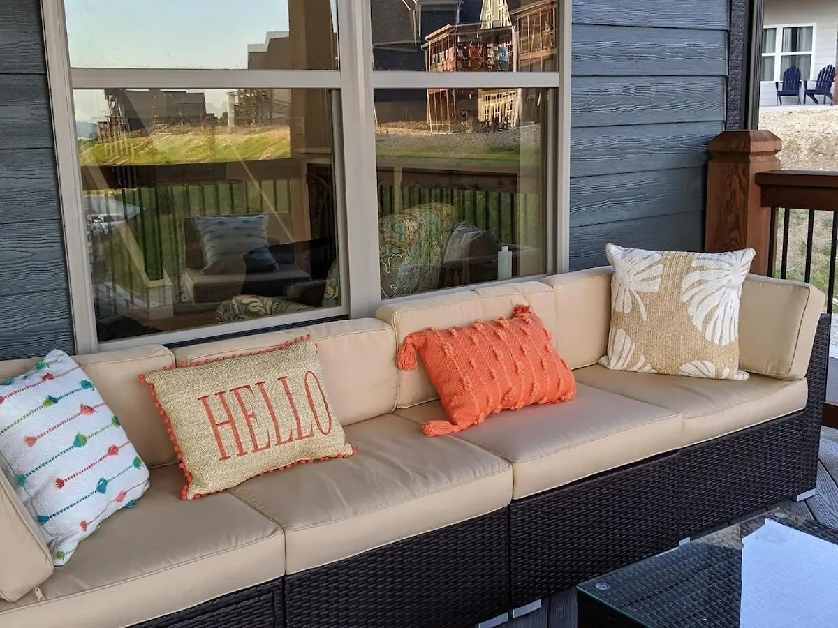 Journey's Remedy -lake View Sleeps 30