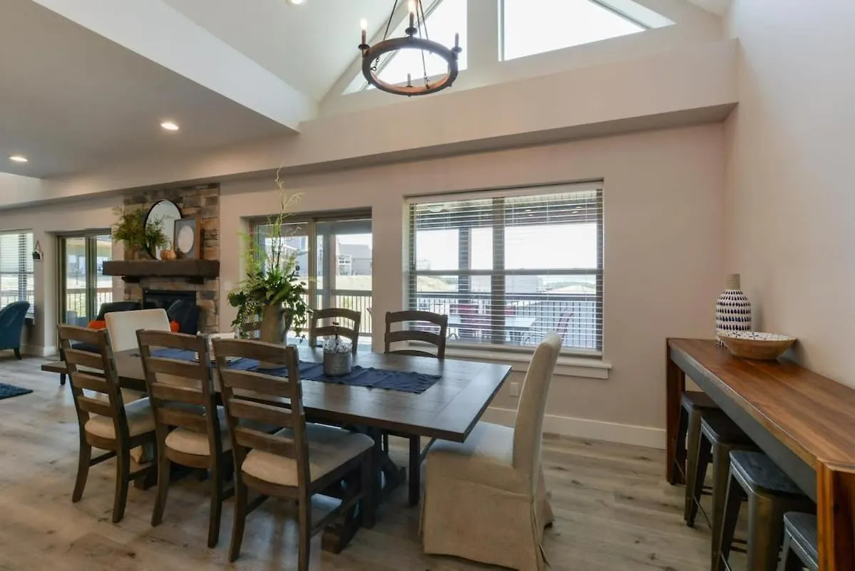 Journey's Remedy -lake View Sleeps 30 Holiday home Branson