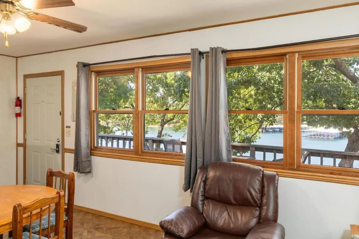 Artilla Cove 2 - Views - Outdoor Pool * Branson