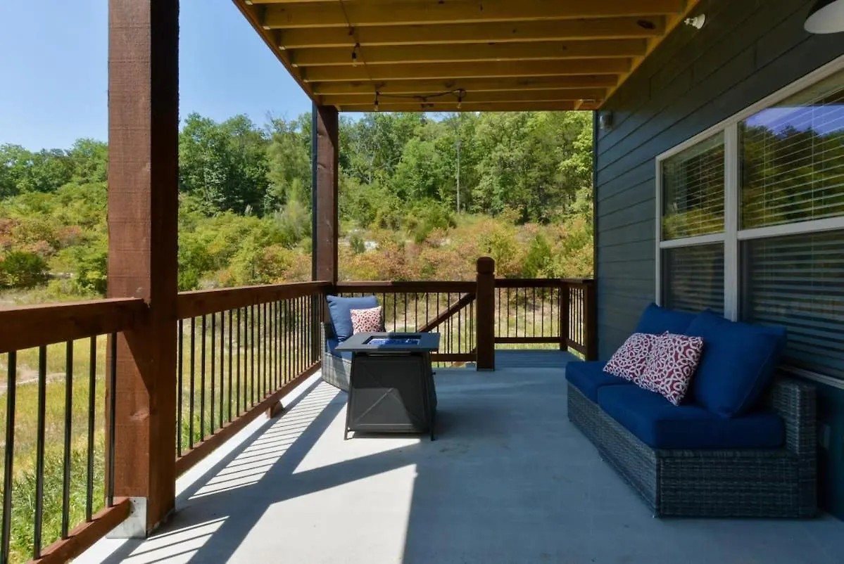 Journey's Remedy -lake View Sleeps 30