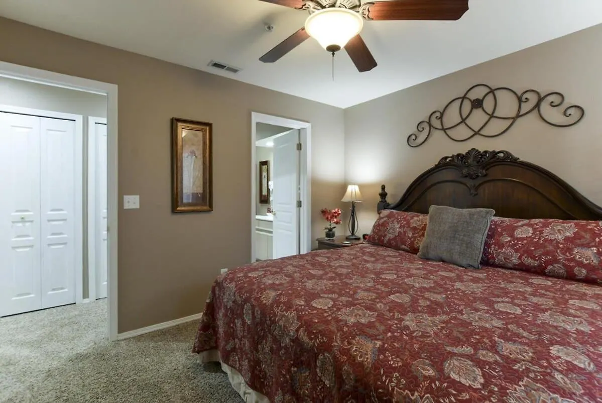 Little House On The Fairway- Luxury Golf Holiday home Branson