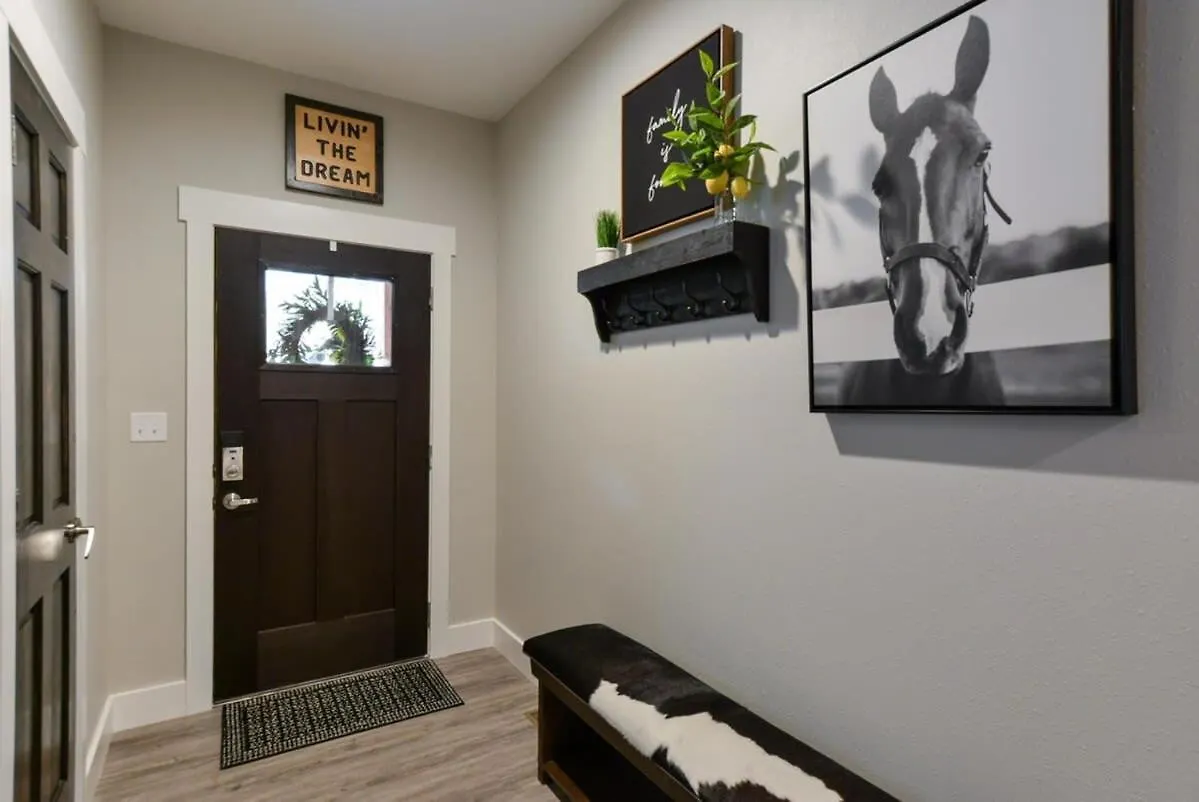 Livin' The Dream- Indoor Outdoor Pool & Private Hot Tub Branson
