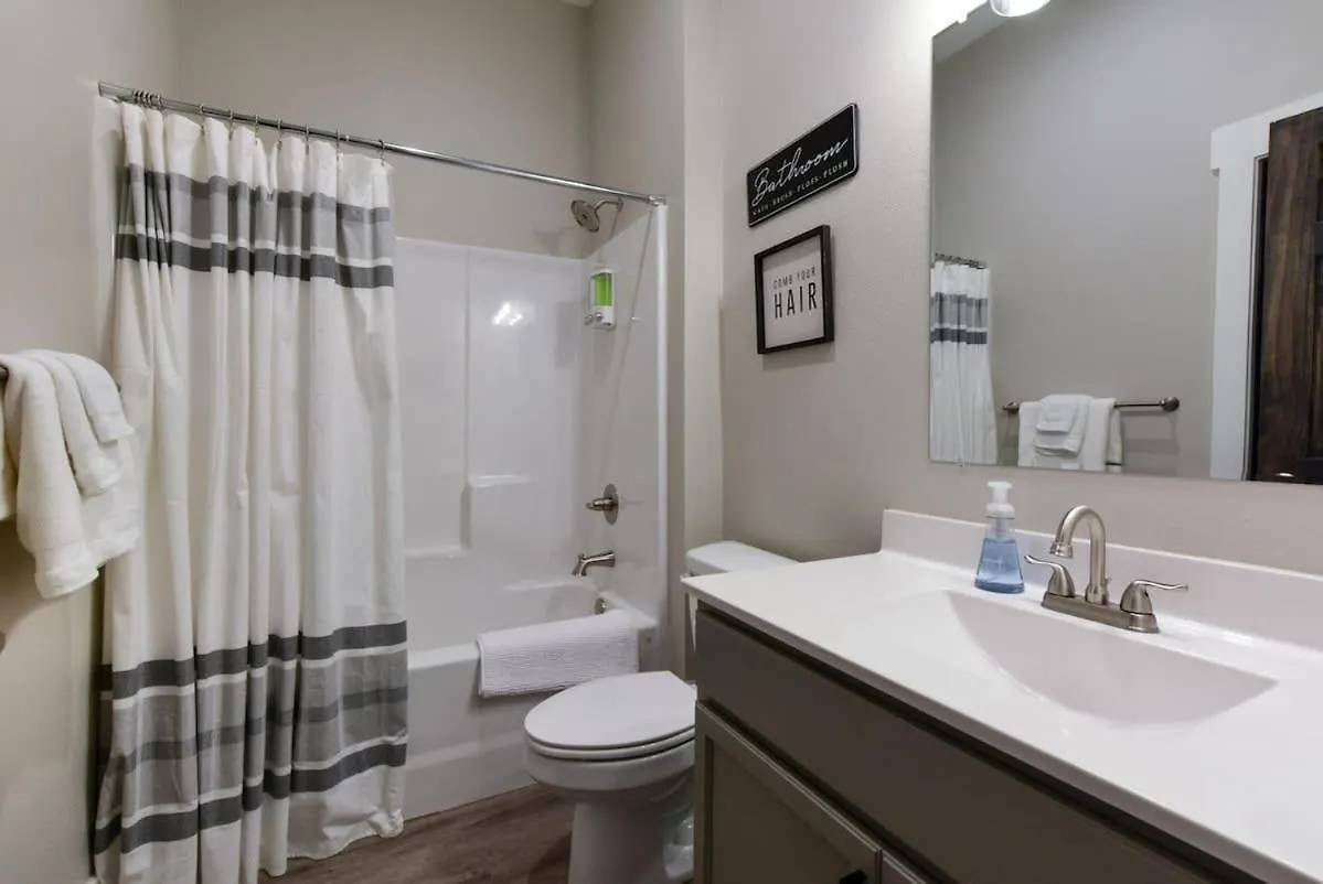 Holiday home Livin' The Dream- Indoor Outdoor Pool & Private Hot Tub Branson
