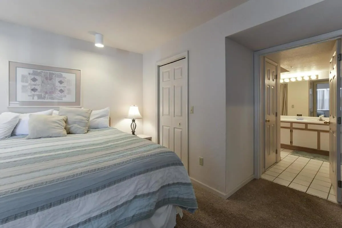 Bella Restare - Amenities Walking Distance Branson