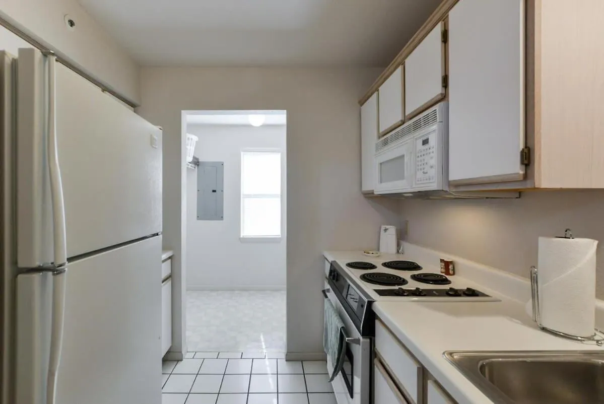 Bella Restare - Amenities Walking Distance *