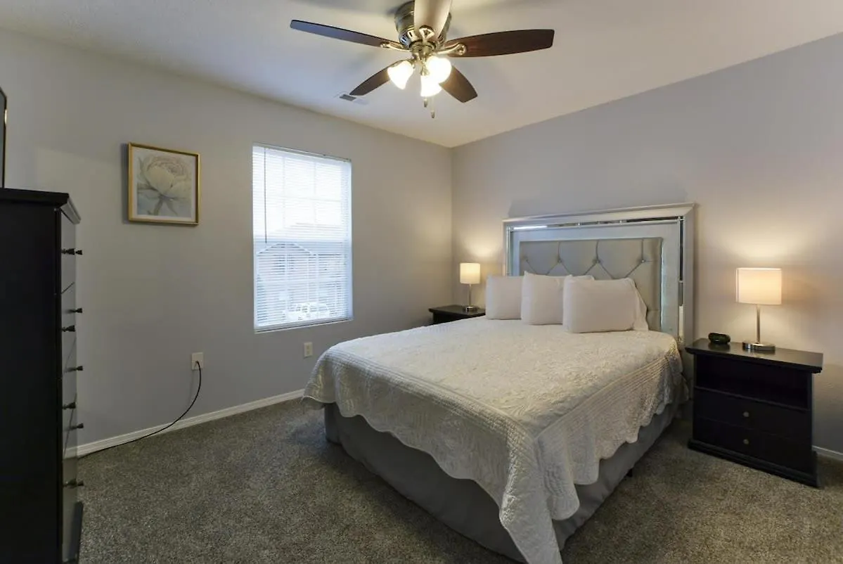 Glam R Us - Pool - Fabulous Location Must Branson