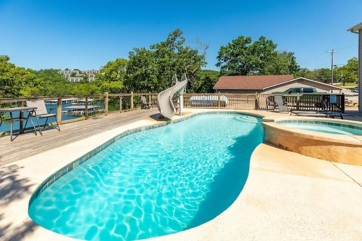 Artilla Cove 10- Views- Pool & Hot Tub Branson