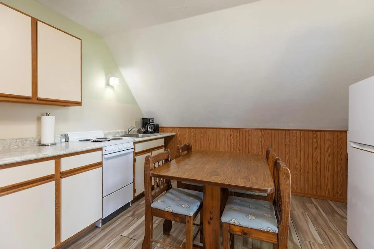 Artilla Cove 10- Views- Pool & Hot Tub Holiday home *