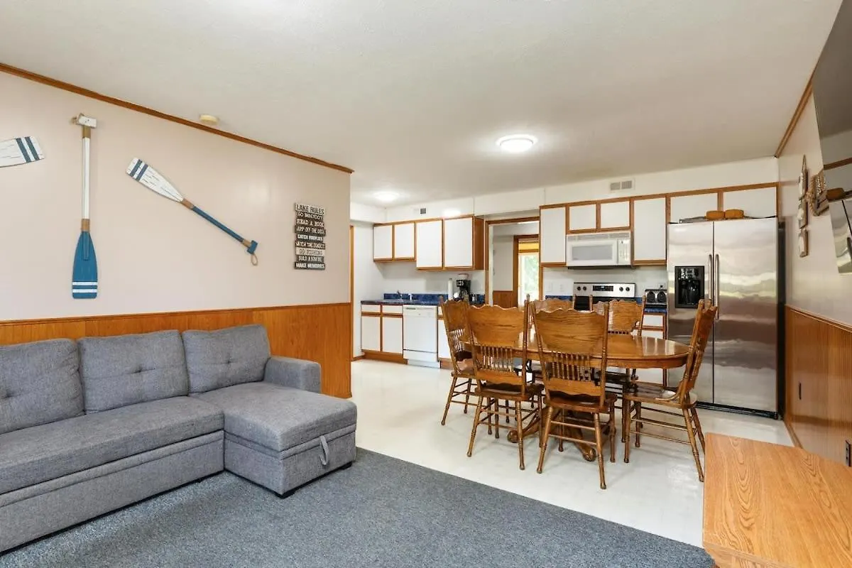 Holiday home Artilla Cove 1- Lakeside - Pool & Hot Tub *