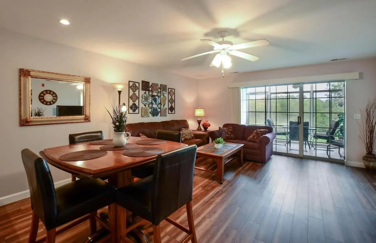 Daydreamer - Beautiful Views & Location Holiday home Branson