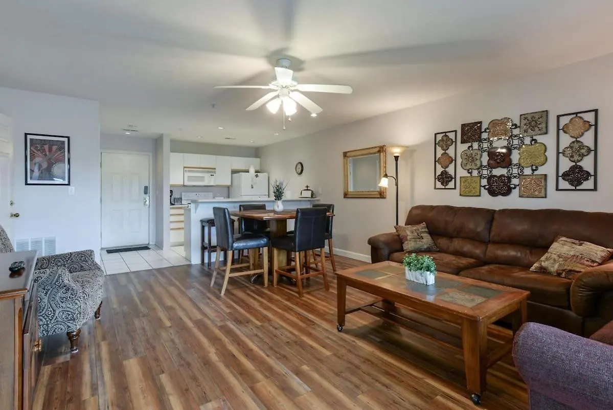 Daydreamer - Beautiful Views & Location Holiday home *