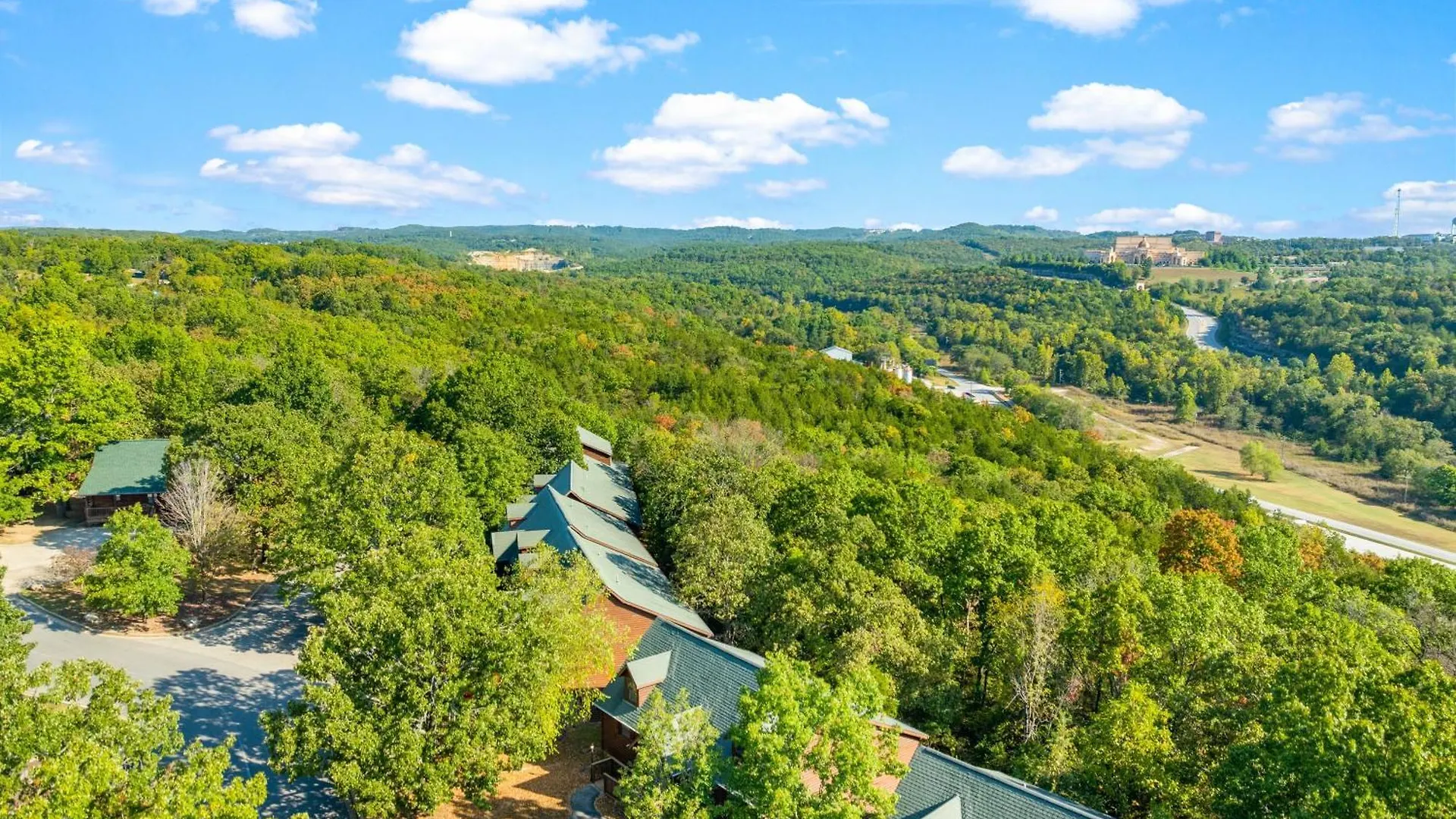 Ozarks Oasis Lodge *