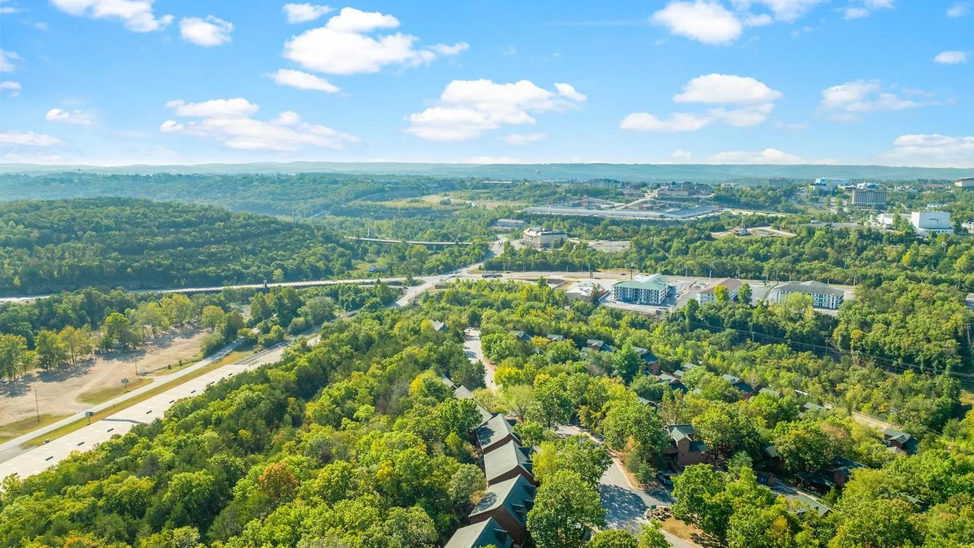 Lodge Ozarks Oasis *
