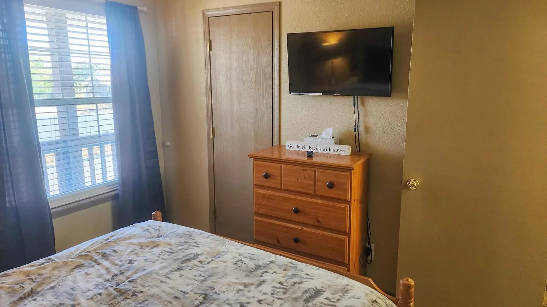 Apartment Charming 2-bedroom With Loft, Scenic Views, And Free Attraction Tickets - Fc40-9