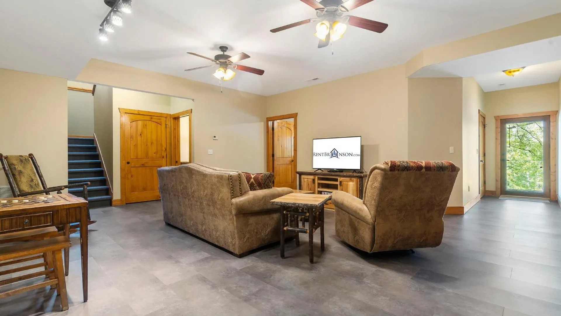 Taneycomo Upgraded Luxurious, Free Daily Fun, Adirondack Lodge, Beautiful Views! Free Sdc Tickets