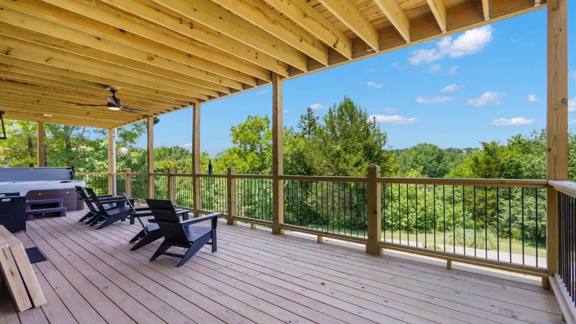 Holiday home Private Hot Tub, New In Trophy Run, Cmty Outdoor Pool, Free Daily Tickets To Local Attractions! Branson
