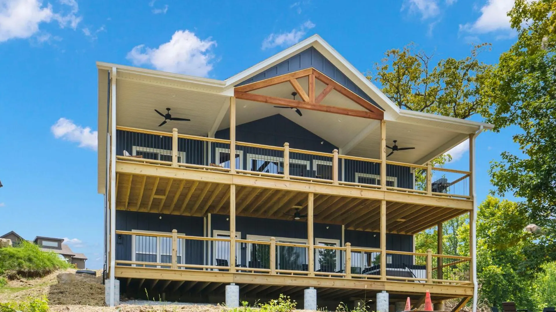 Private Hot Tub, New In Trophy Run, Cmty Outdoor Pool, Free Daily Tickets To Local Attractions!