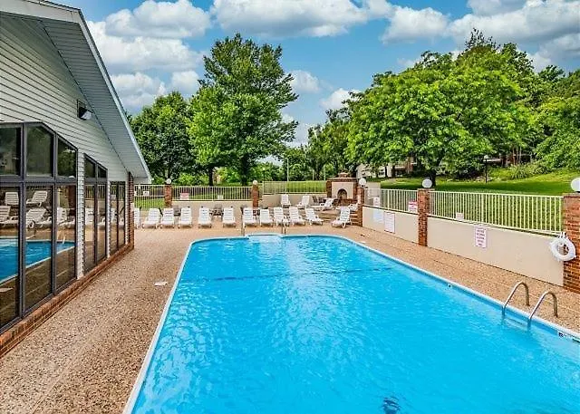 View At The Foothills Apartment *