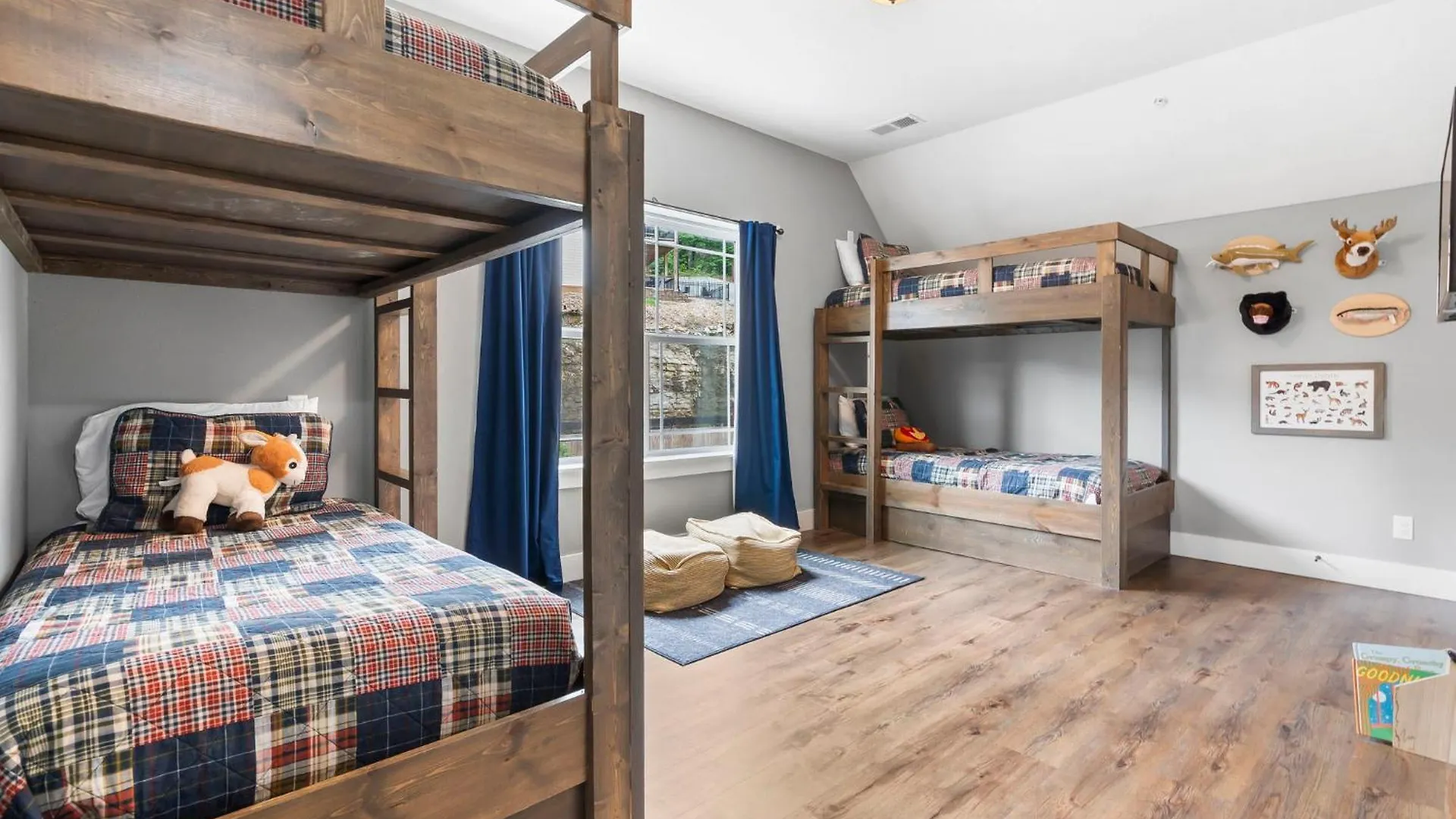 Double-sided Fireplace, Views, Daily Tickets To Local Attractions, Air Hockey! Gerendaház *
