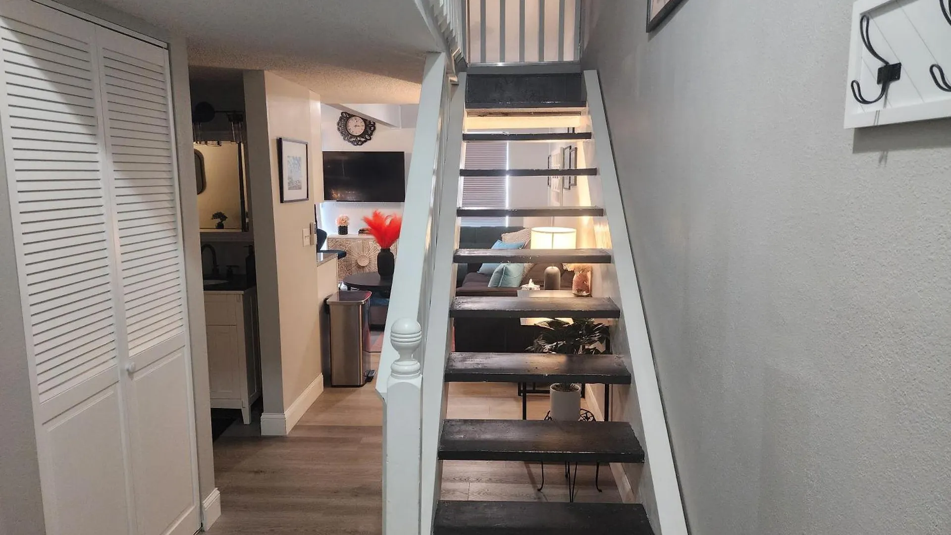 2br Cozy - Centrally Located - Steps Required - Free Tickets Included * Branson