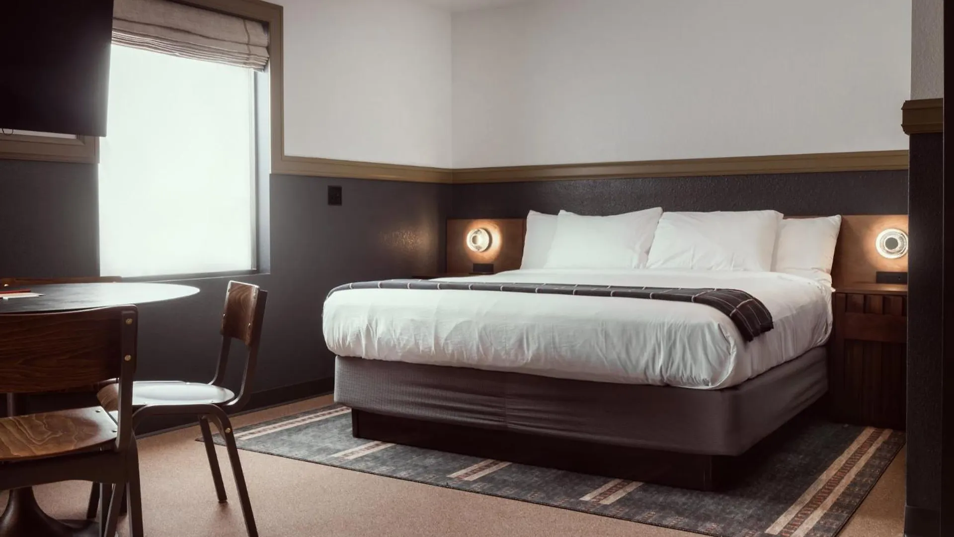 The Ozarker 4*