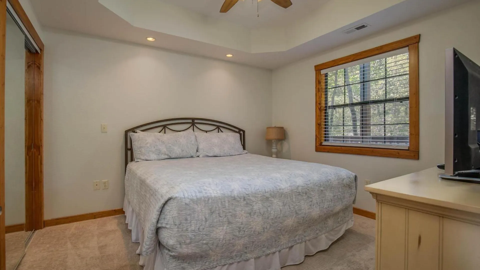 2br Village At Indian Point 1507 Near Sdc - Free Tickets Daily Up To $500 브랜슨
