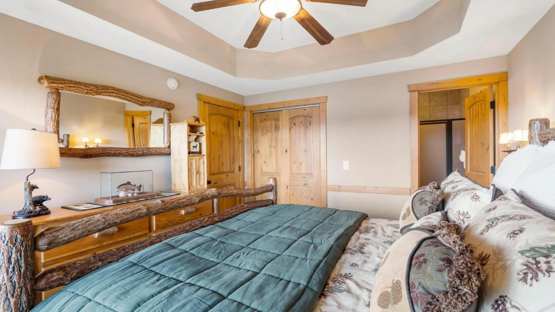 2br Village At Indian Point 1608 Near Sdc - Free Tickets Daily Up To $500 Branson