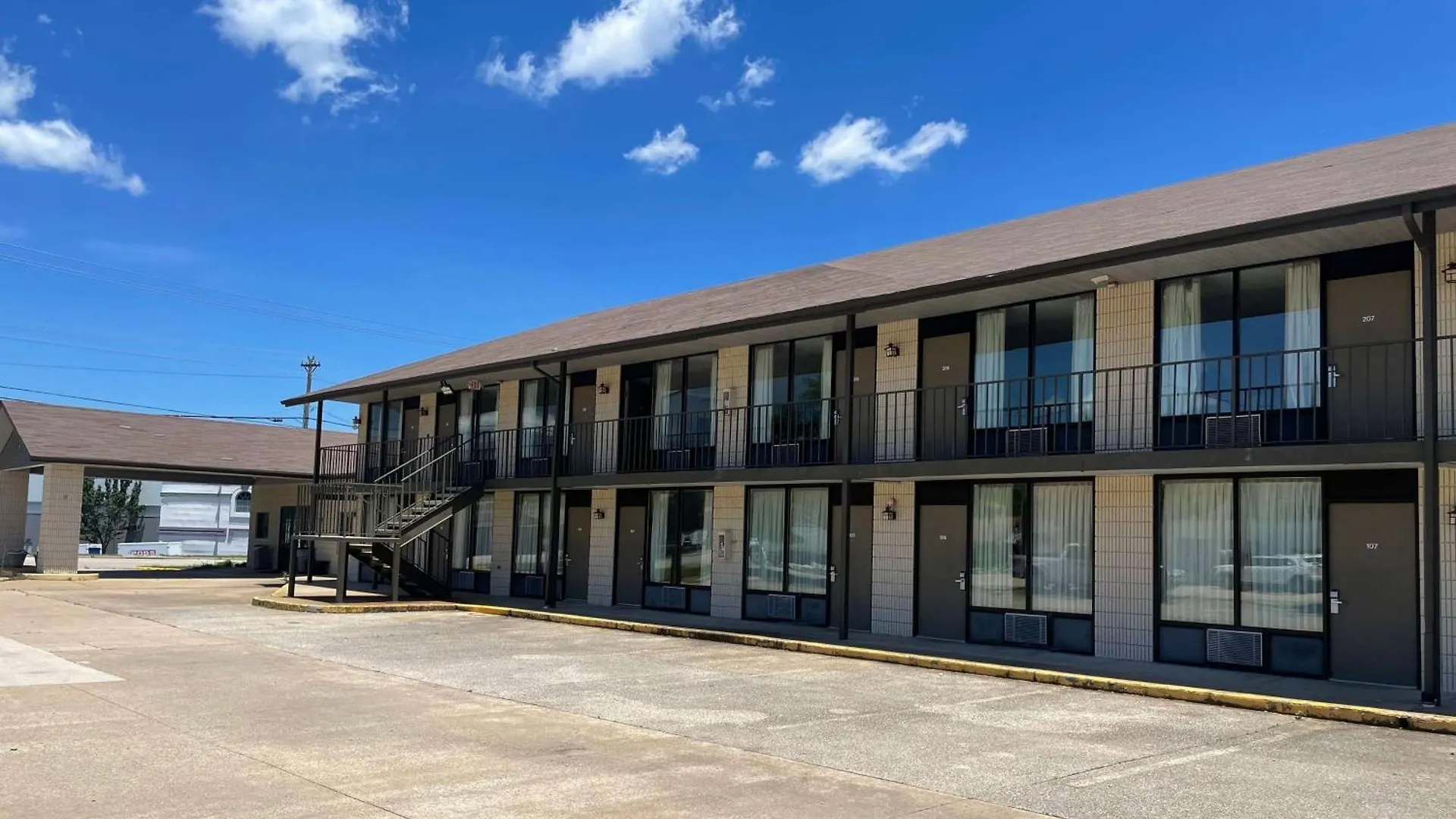 Hotel Ramada By Wyndham Theatre District Branson