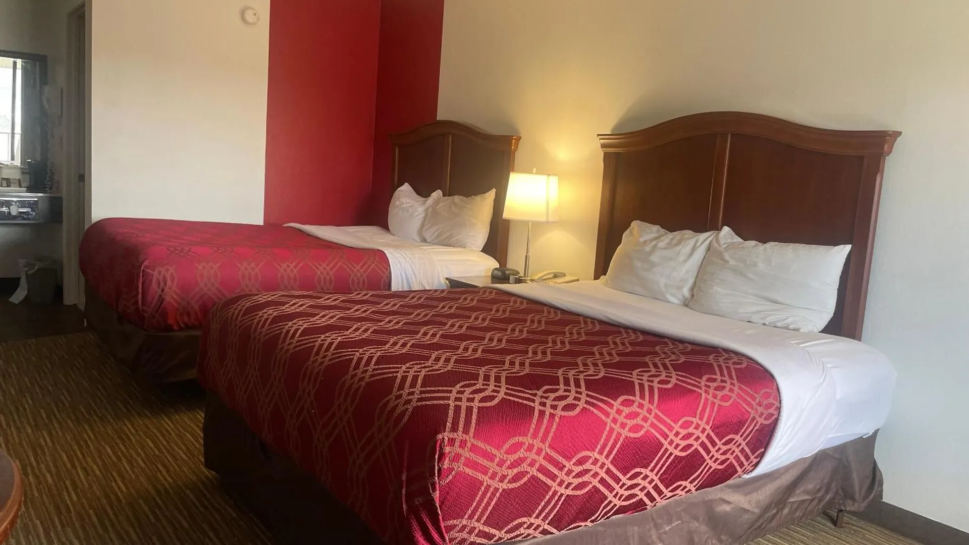 Ramada By Wyndham Theatre District Hotel