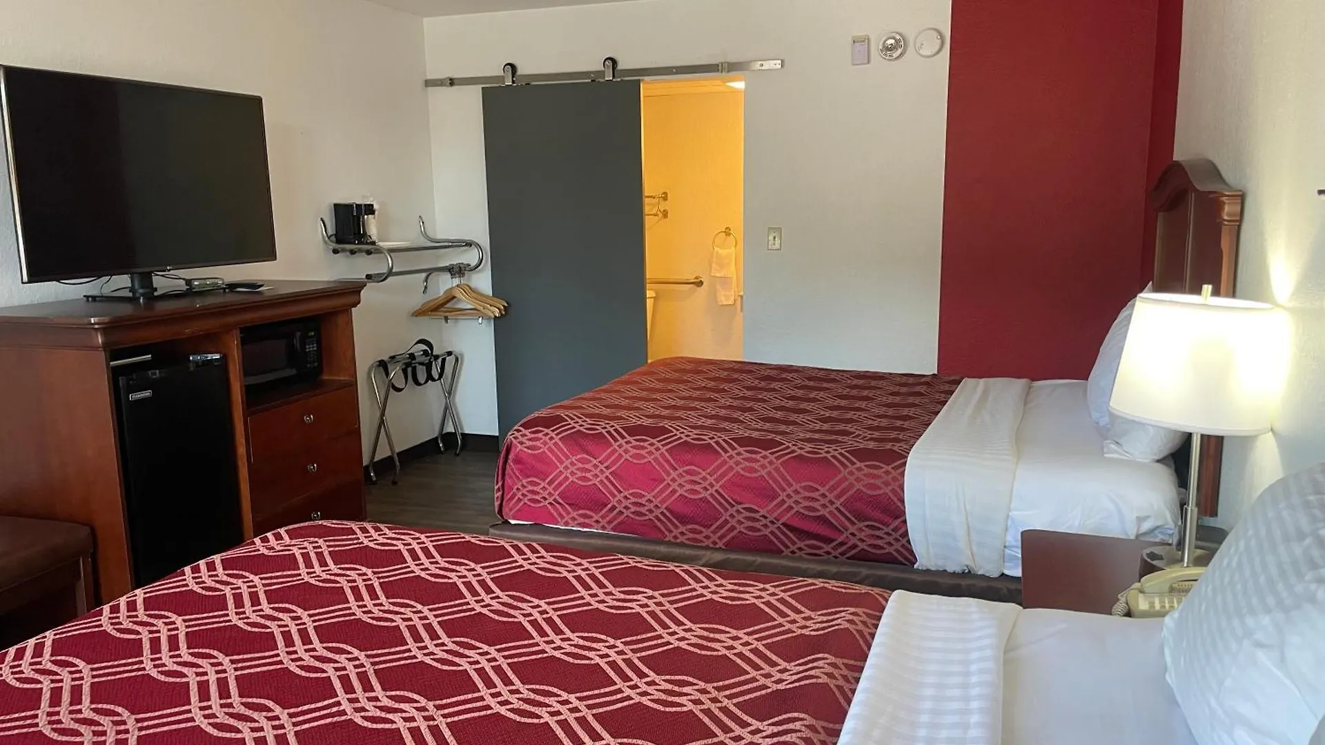 Hotel Ramada By Wyndham Theatre District Branson
