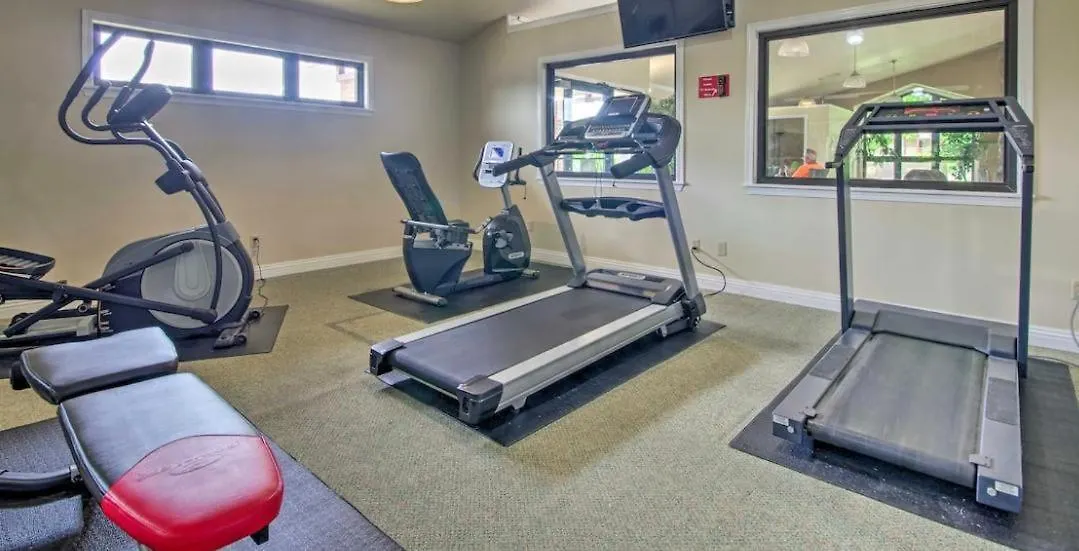 Spacious! Pools, Hot Tub, Free Attraction Tickets!! Apartment Branson