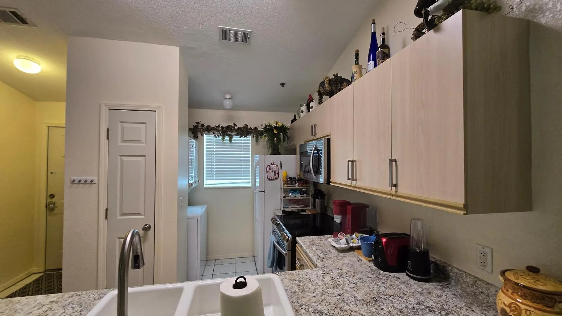 Swan's Couples Getaway Apartment *