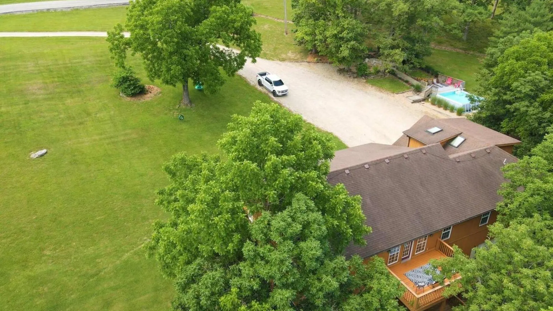 5 Bed Mountain View Retreat * Branson