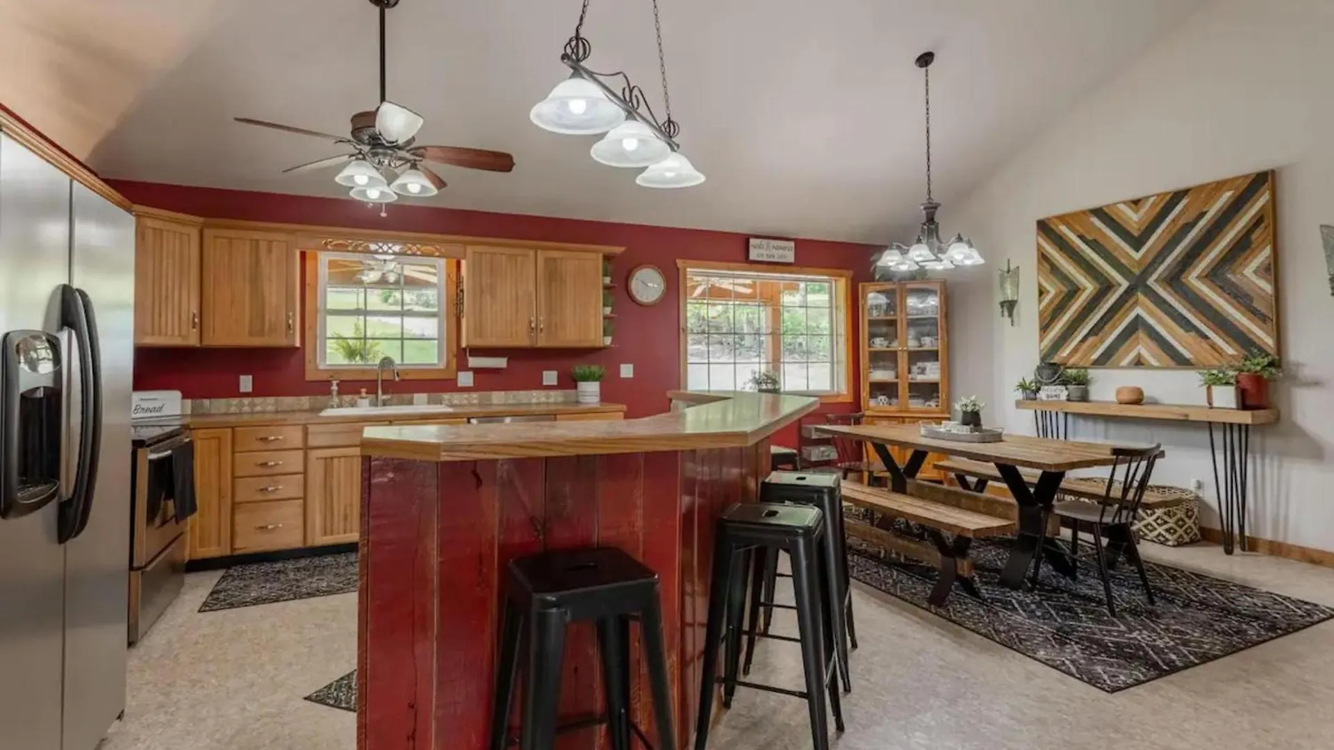 5 Bed Mountain View Retreat Holiday home *