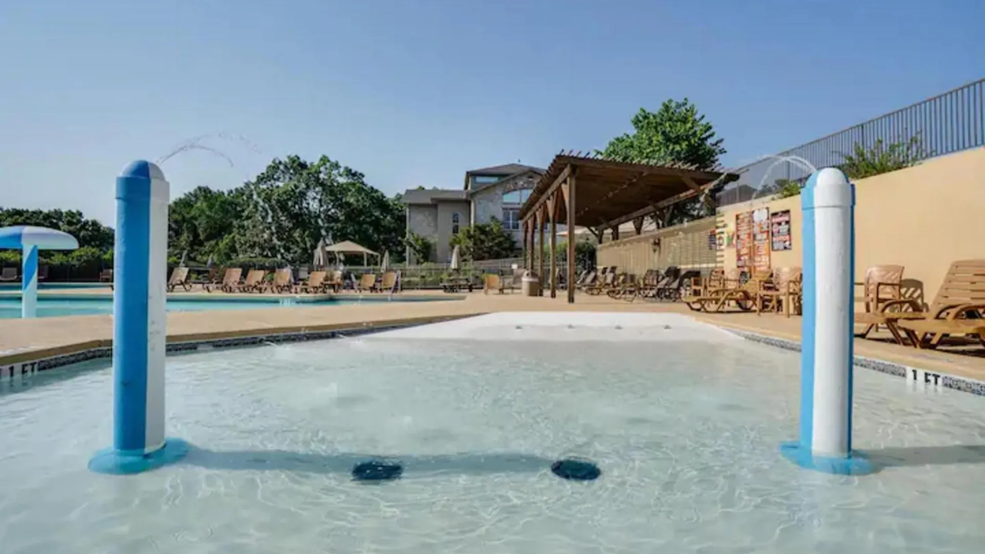 Holiday home Ace In The Ozarks