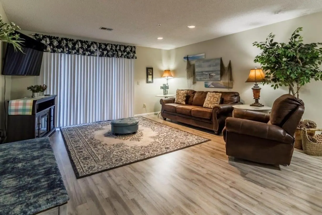 On Thousand Hills Golf Course With Indoor Pool And Hot Tub Apartment Branson