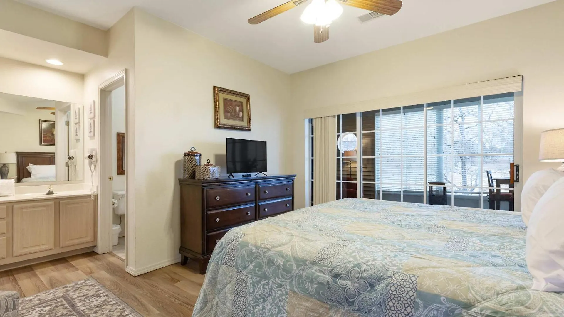Greenside Hideaway - In The Heart Of *