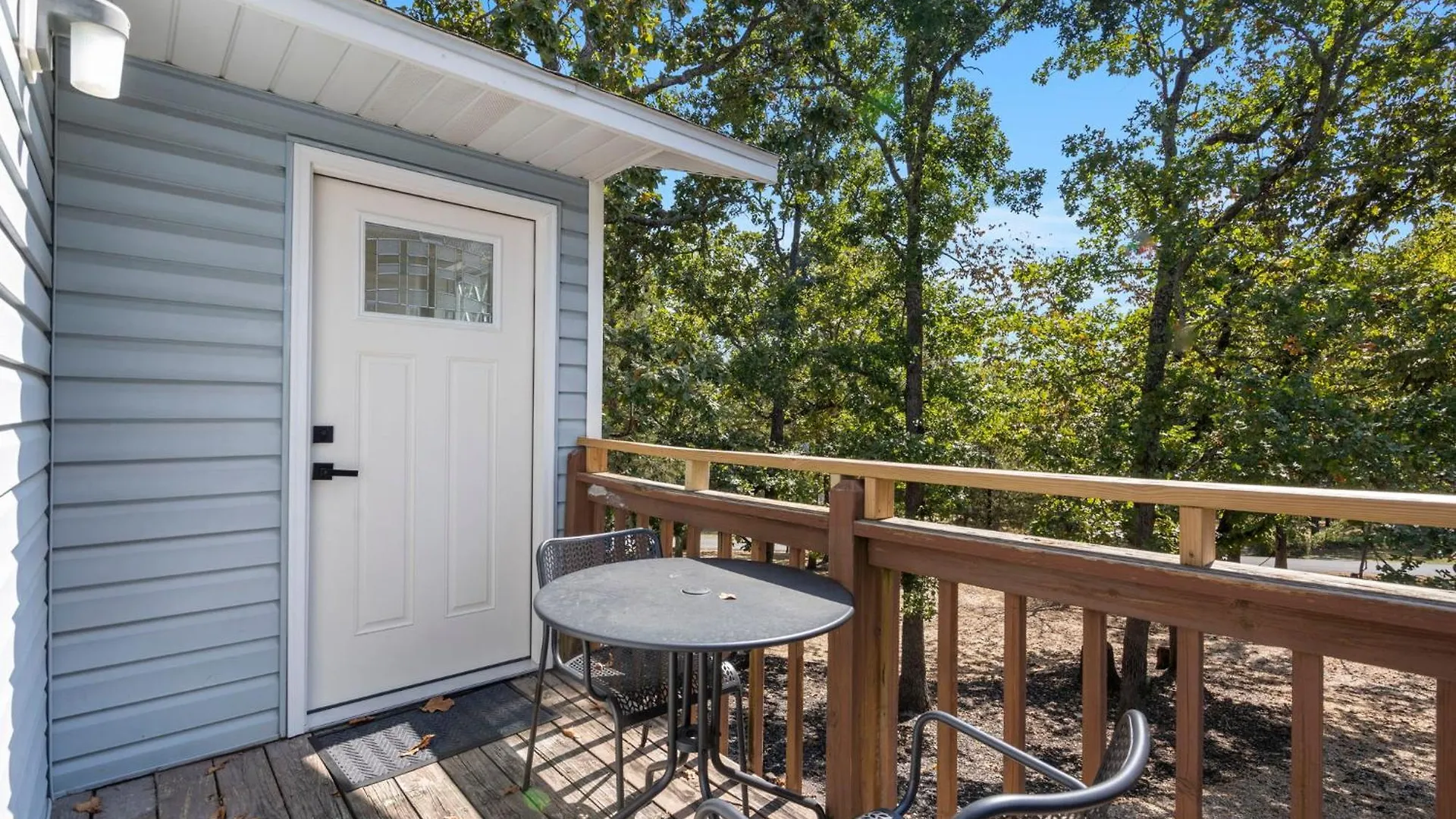 House Near Indian Point Marina & Silver Dollar City-free Daily Tickets-spiral Staircase Branson