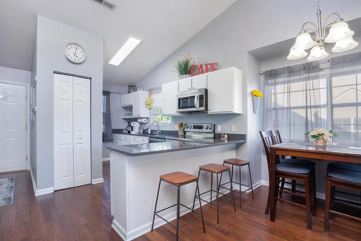 Apartment Spring Break Special! By Sdc, Deck, View, 20-5 Branson