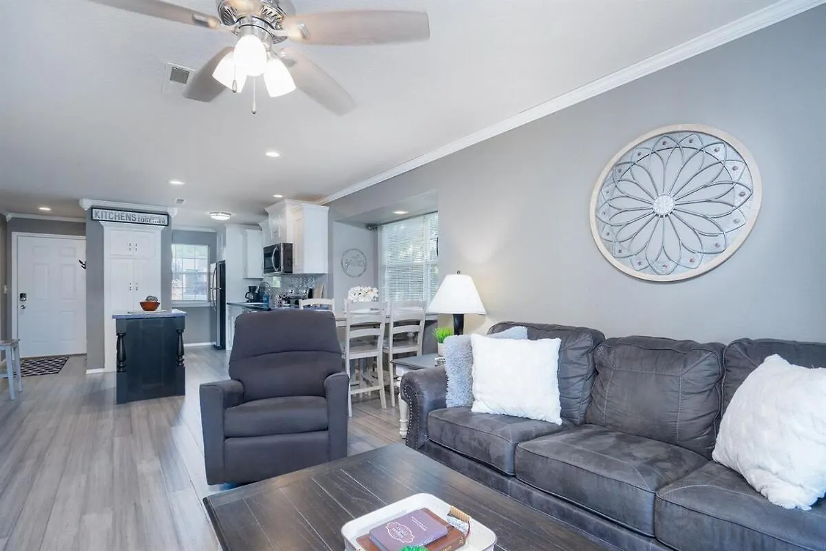 Apartment Spring Break Special! No Stairs, By Sdc, On Lake, 2-3 Branson