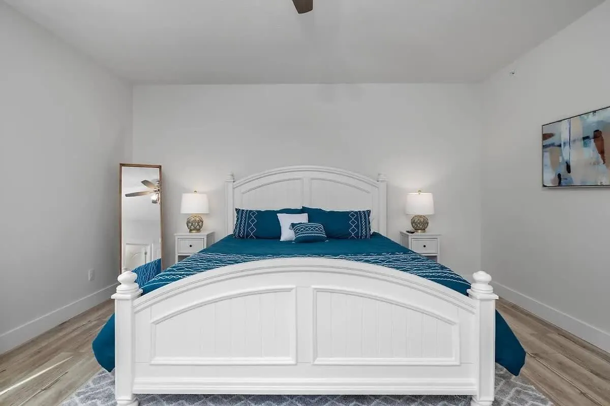 Cozy Table Rock W Hot Tub & Game Branson