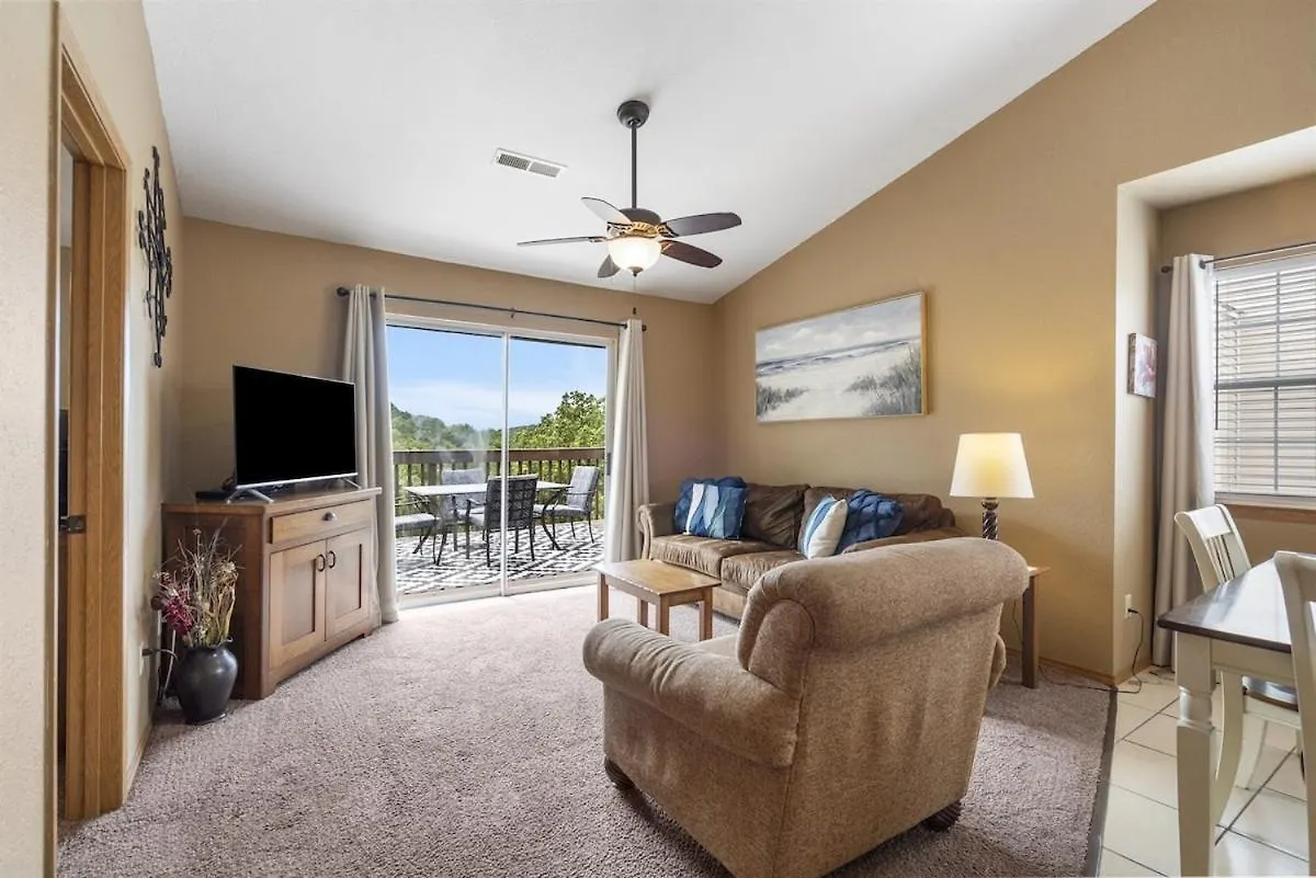 Spring Break Special! Deck, View, By Sdc, 21-6 Apartment Branson