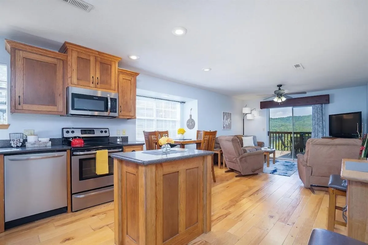 Spring Break Special! No Stairs, Sdc, View 8-3 Apartment *