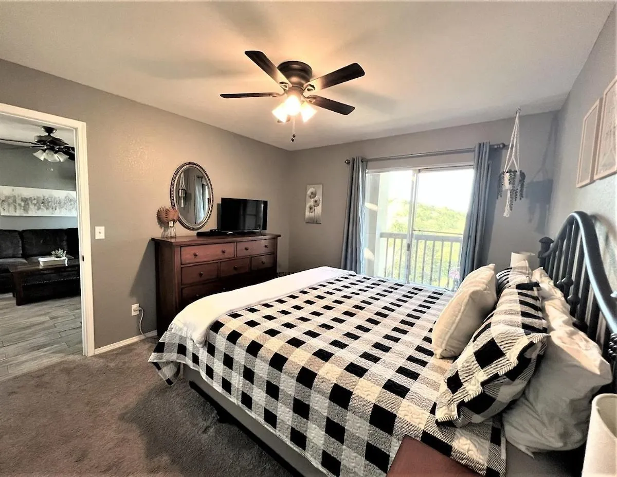 Apartment Spring Break Special! No Stairs, By Sdc, Deck 39-3 Branson