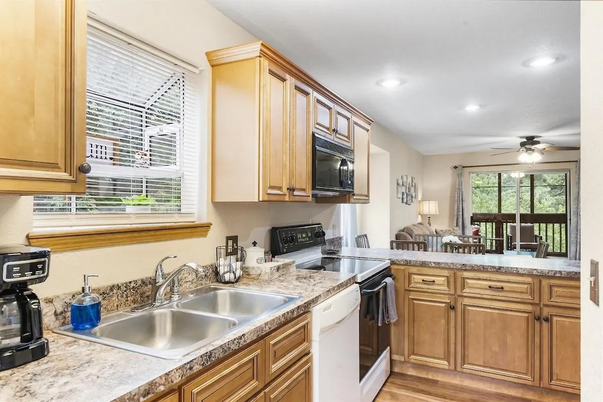 Apartment Spring Break Special! Screened Porch By Sdc 26-1 Branson
