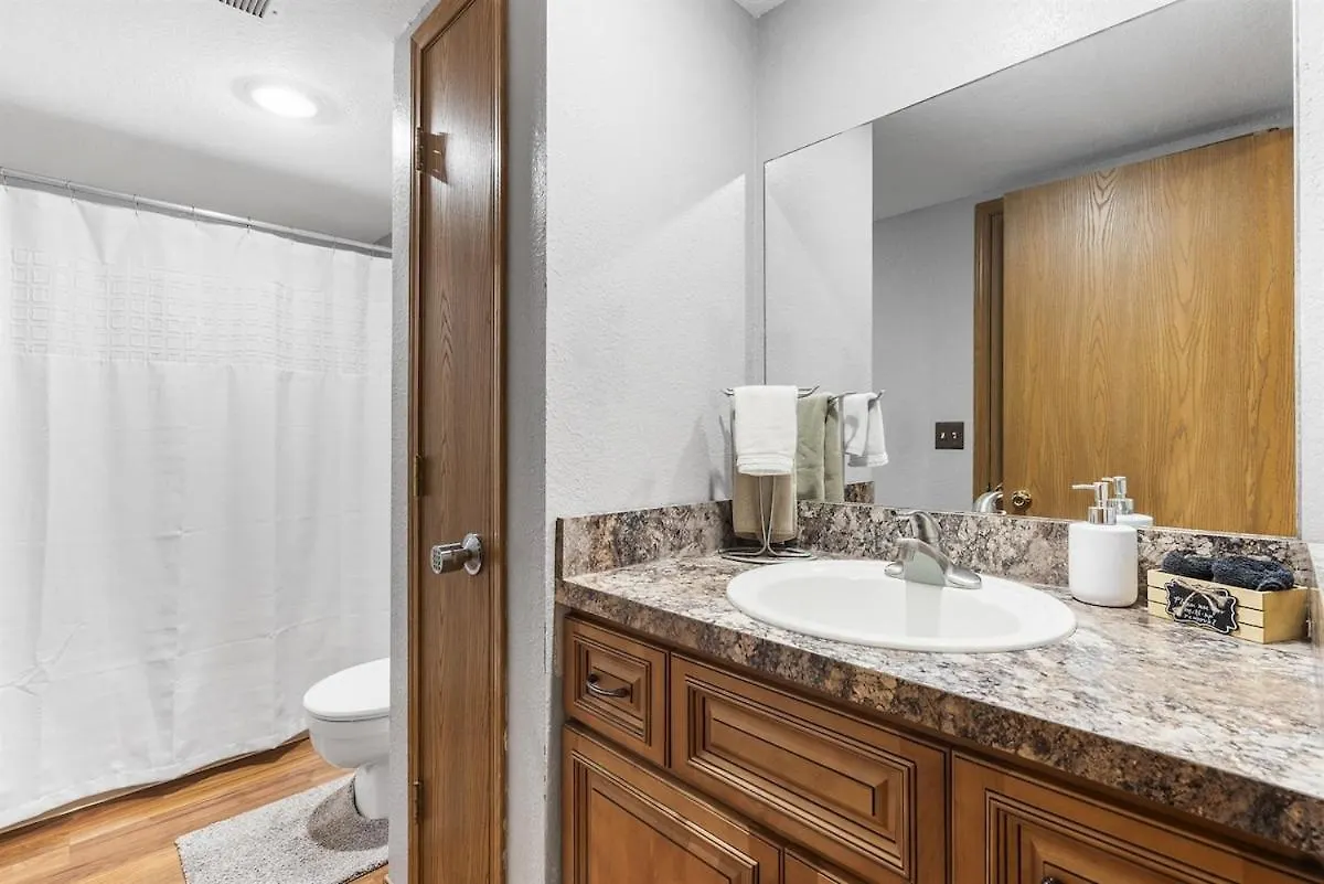 Apartment Spring Break Special! Screened Porch By Sdc 26-1